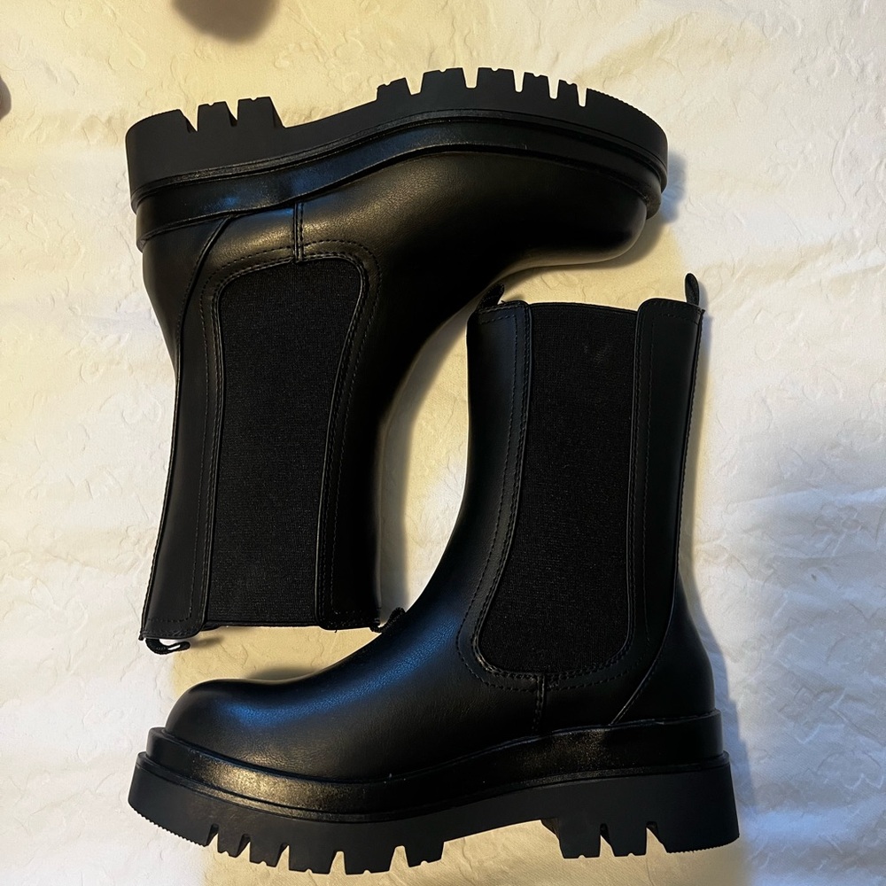 Black boots